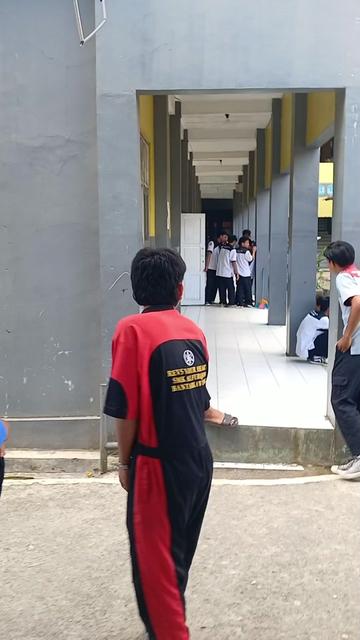 @Galeriku_di_Sekolah
