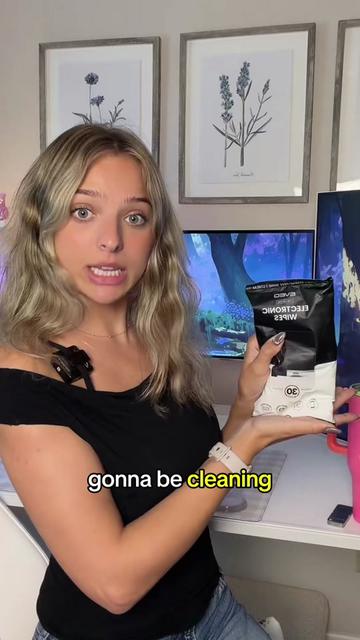 @lindseyszn