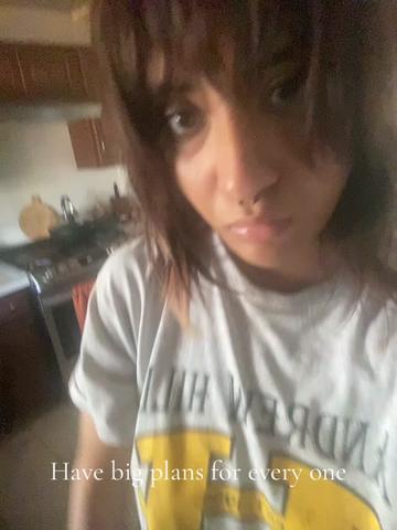 @Bee