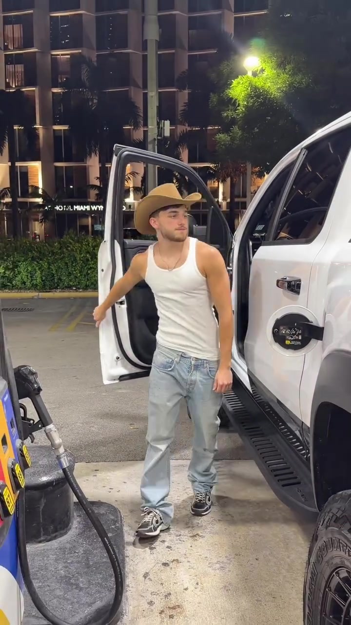 @leviorenusa