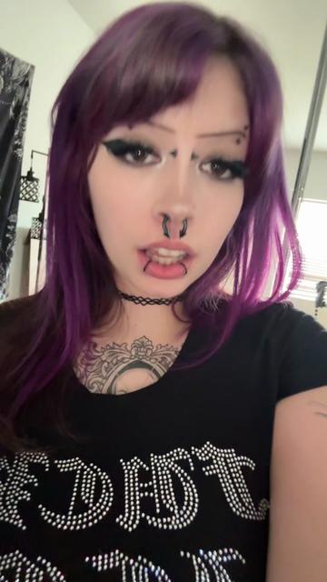 @JaneSpookyHot