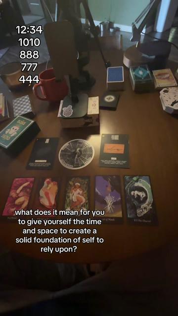 @bone dead tarot | beth ✰