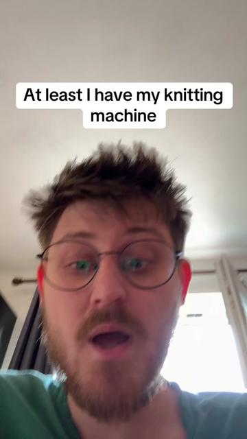 @sadknitting