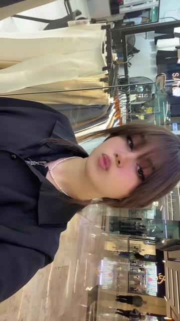 @𝐧𝐚𝐳y🐰