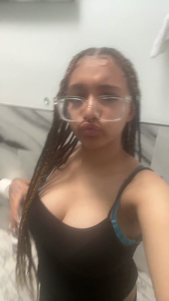 @𝔓𝔬𝔰𝔰𝔢𝔰𝔰𝔢𝔡𝔅𝔢𝔞𝔲𝔱𝔶