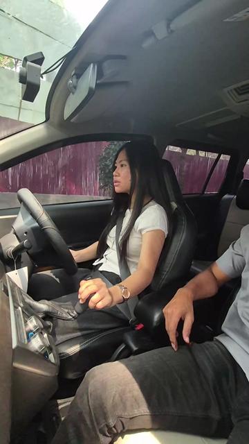 @Guru mengemudi | Helmi