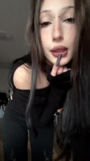@Саш🐈&zwj;⬛
