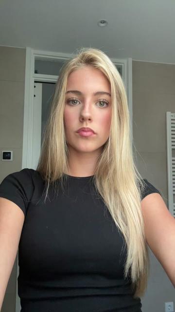 @𝐄𝐬𝐦𝐞𝐞𝐒𝐩𝐚𝐦