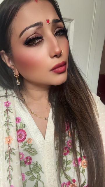 @AsliSona