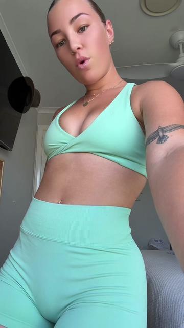 @cleojefferis_