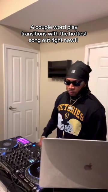 @djsneaks__
