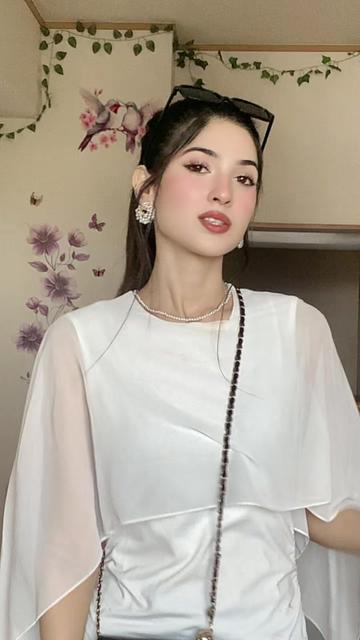 @Nov_14🦋☘️