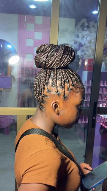 @Salon in Dansoman