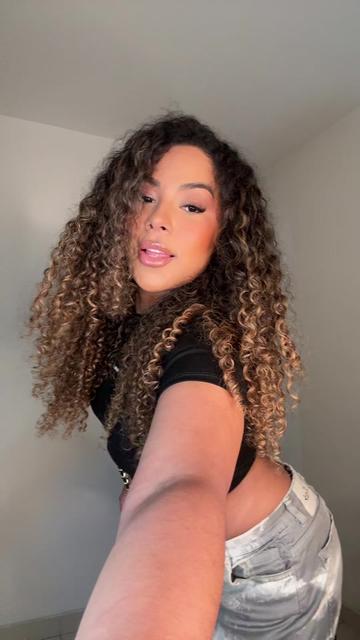 @Valery🍾👩🏽&zwj;🦱