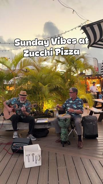@Zucchi Pizza