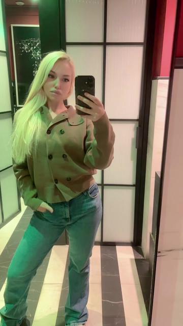 @Mia