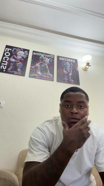 @𝐉𝐁 🪼