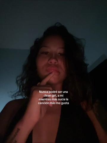 @Kely🇨🇺