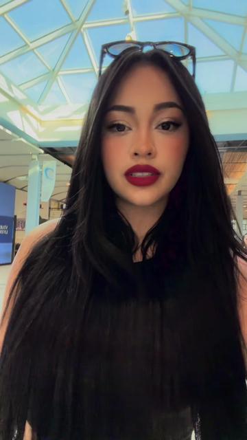 @Kennia Mondragon 👑🇭🇳🐉