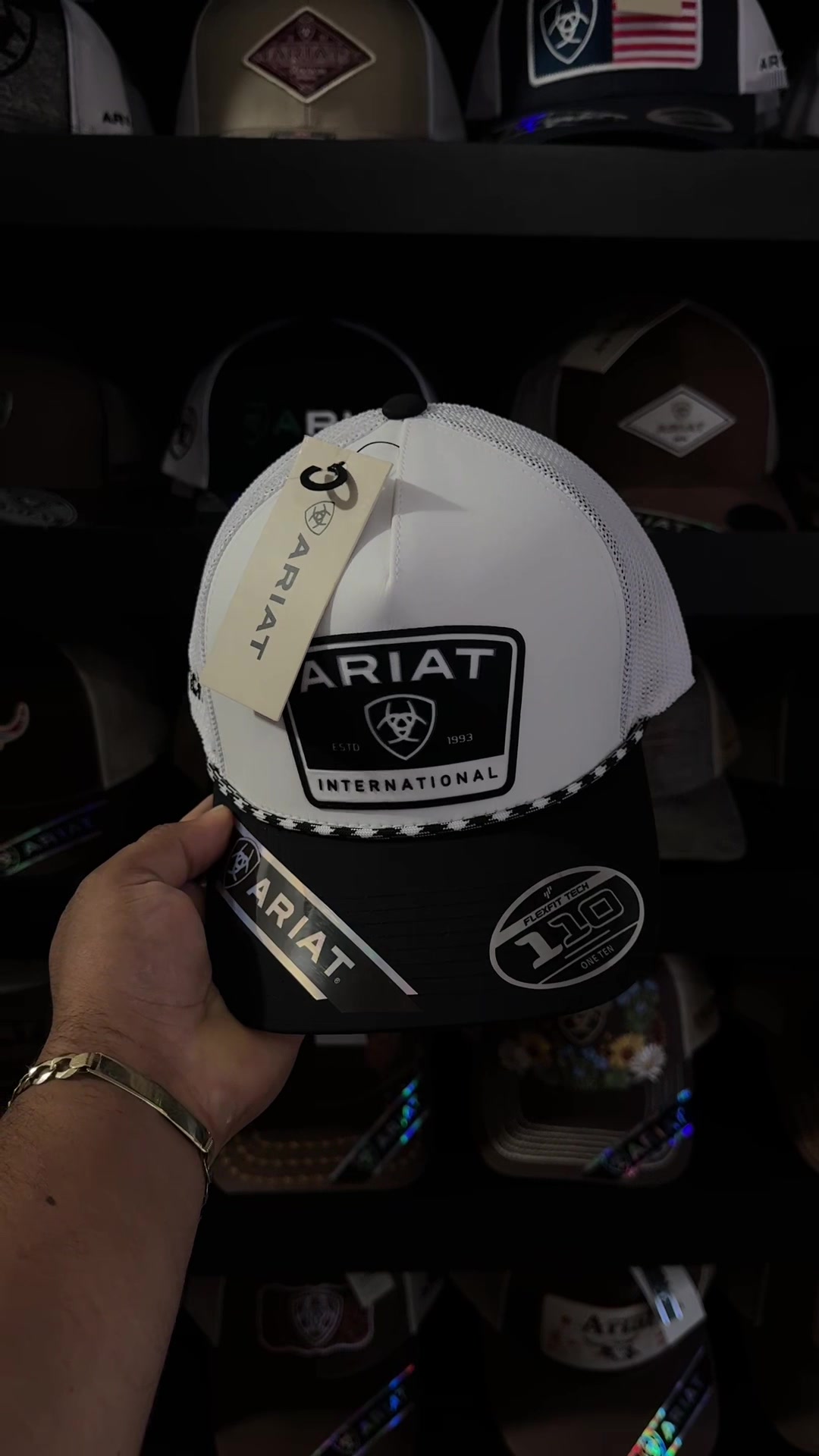 @STYLISH.CAPS
