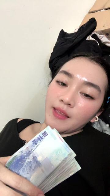 @Ce owi🐜🇮🇩🇹🇼