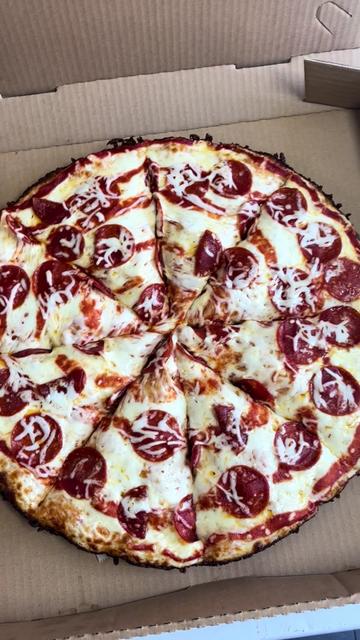 @DeCubapizzeria