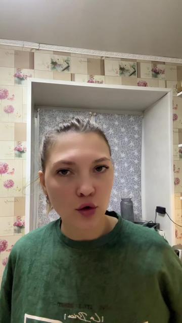 @ЖИЗНЬ ИСПЫТЫВАЕТ