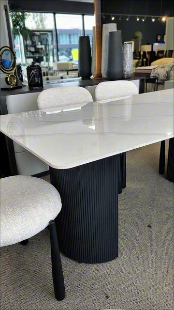 @Royal living furniture