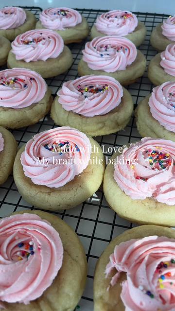 @cait’s cookies👩🍳 home baker