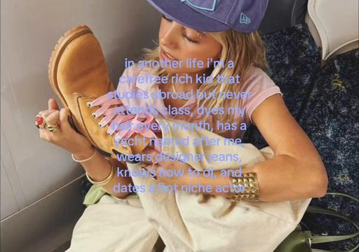 @monique
