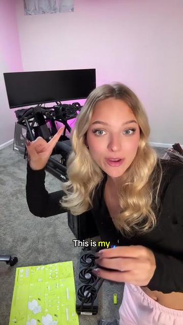 @lindseyszn