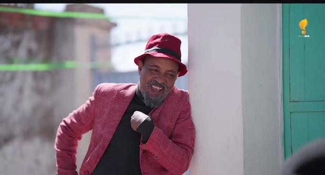 @Simon😍🇪🇷&yen;_~yoley