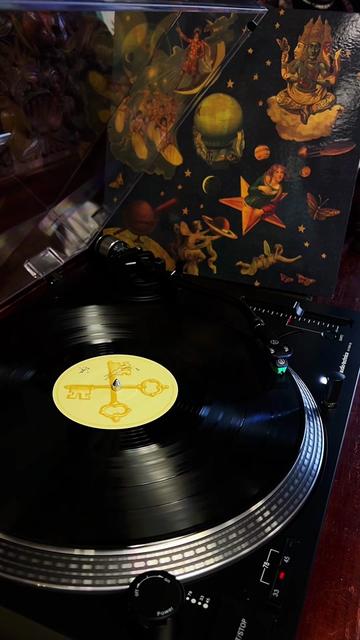 @Vintage Vibes Records