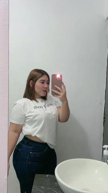 @𝓢𝓮𝓵𝓮𝓷𝓮👸🏻🍒