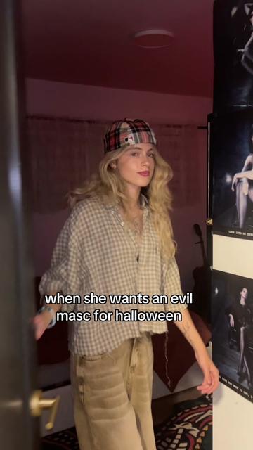 @Bella