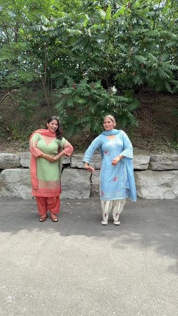@Bhangra_with_majajanzz