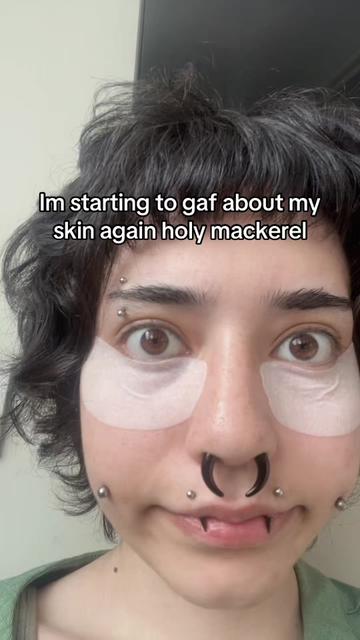 @؟