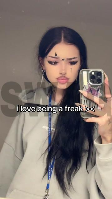@geekedbaddie