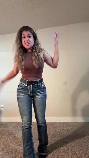 @Blingedbysonia