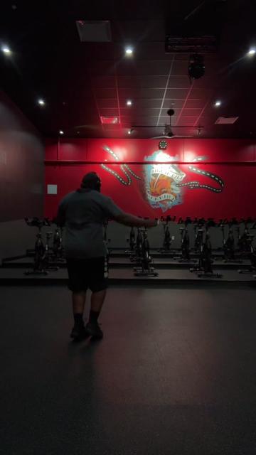 @T_Hughes022