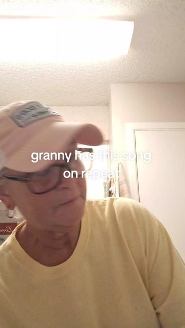 @granny at kitchen table 🎼🎵❌️