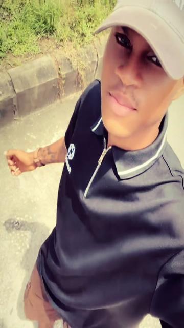 @HAPPINESS 🔥✝️