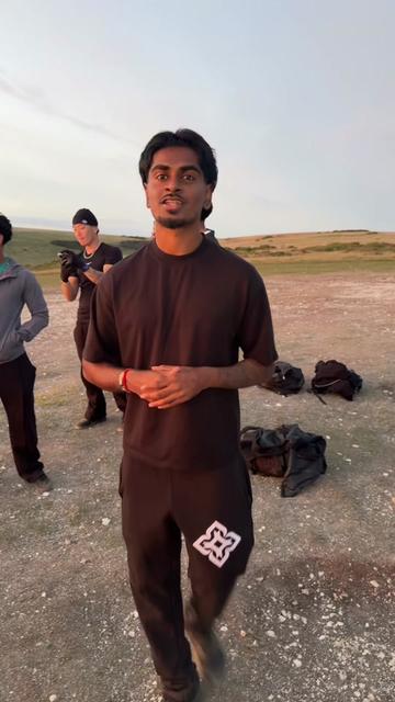 @AVI