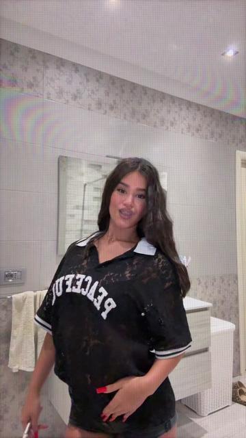 @𝐬𝐨𝐟𝐢𝐚😼