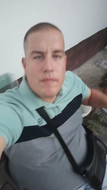 @Ћујке Брат