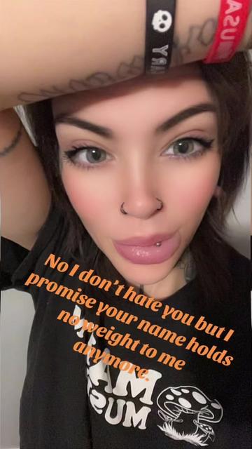 @🫥Sabrina🫥