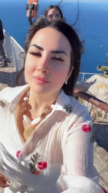 @Azeen