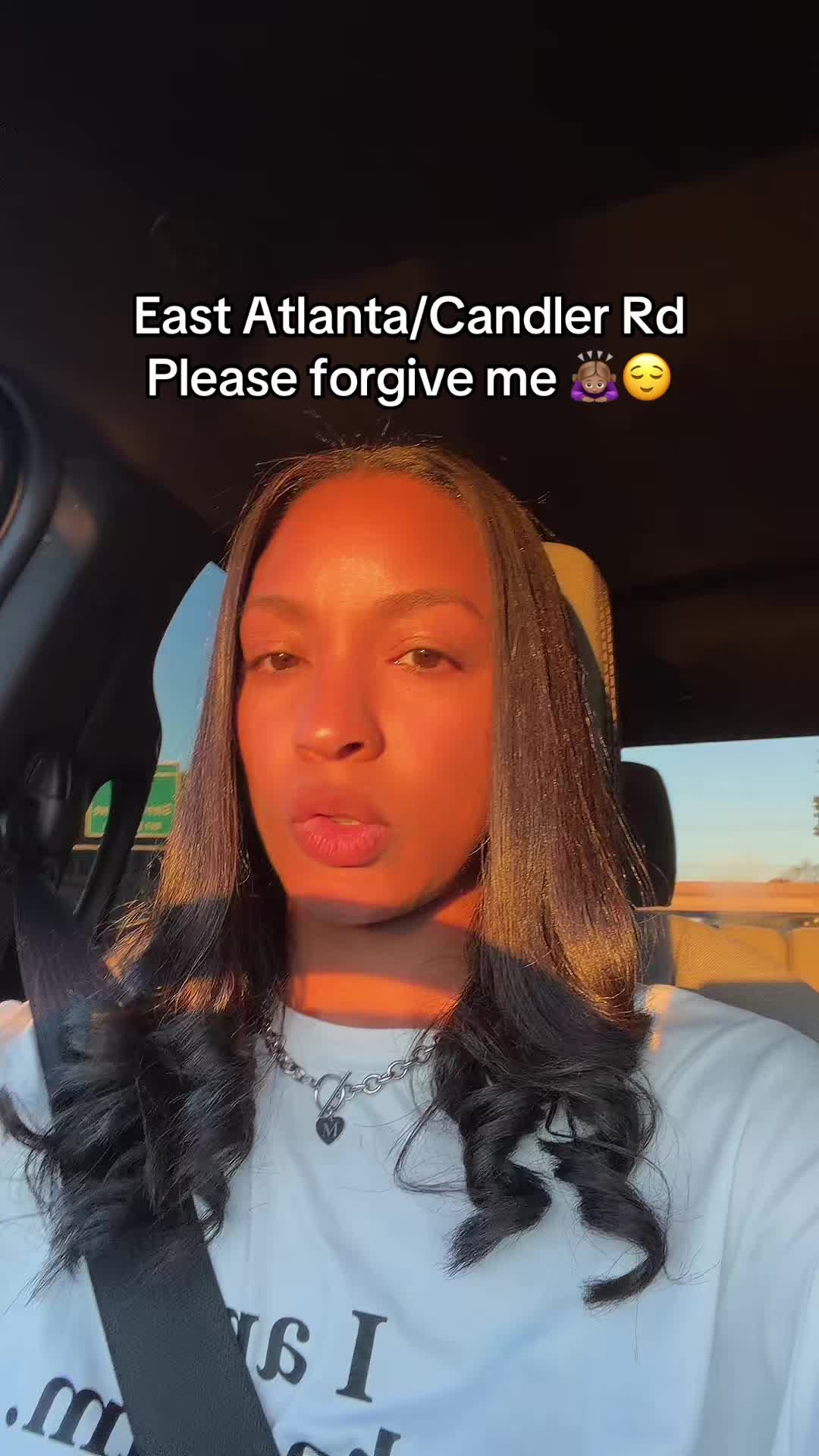 @AshMona