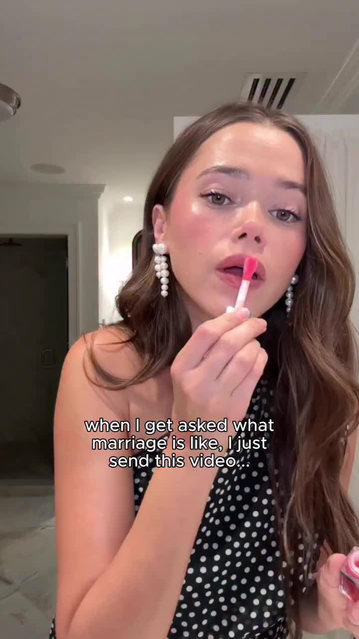 @valerialipovetsky