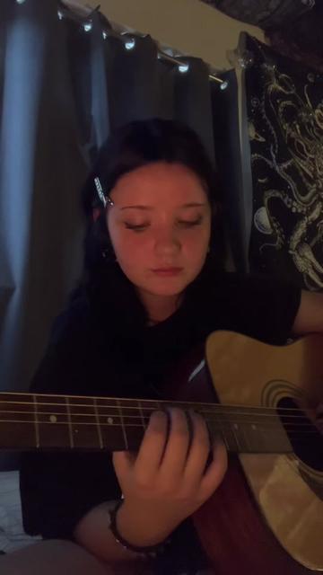 @Julez 🙀 🎸